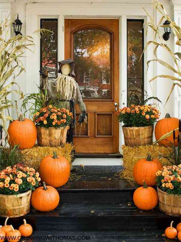 a-beautiful-home-decorated-for-halloween-on simple-halloween-decor-ideas