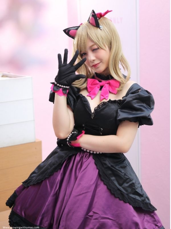 barbie-halloween-look-in-fun-halloween-outfits-for-women