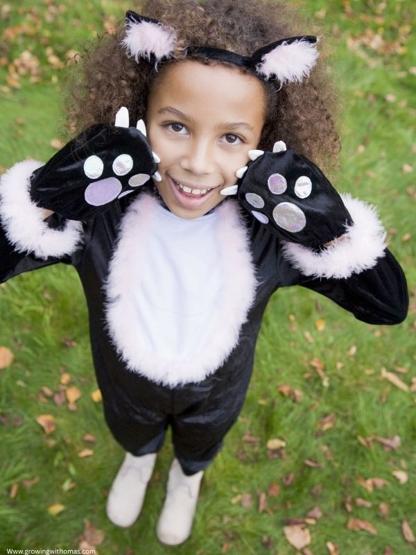 little-girl-in-a-cat-costume