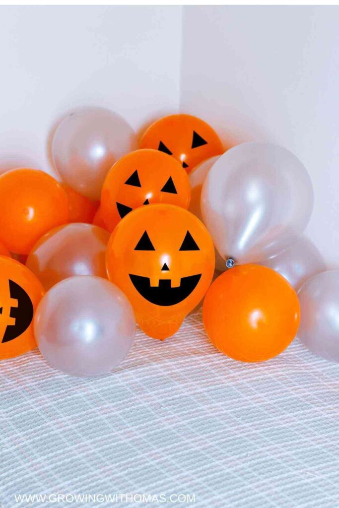 halloween-balloons