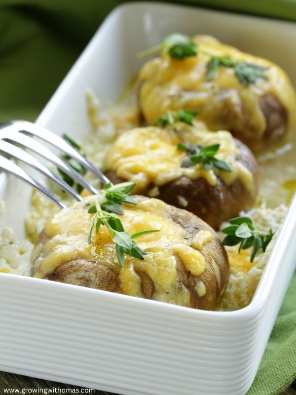 Cheese-stuffed-mushrooms-for-holiday-party-guests