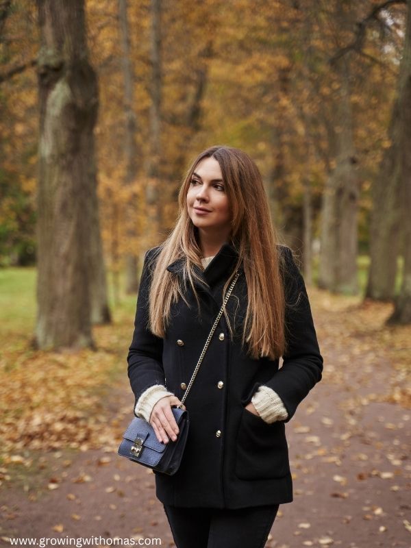 Woman-enjoying-a-peaceful-morning-walk-and-mindful-living